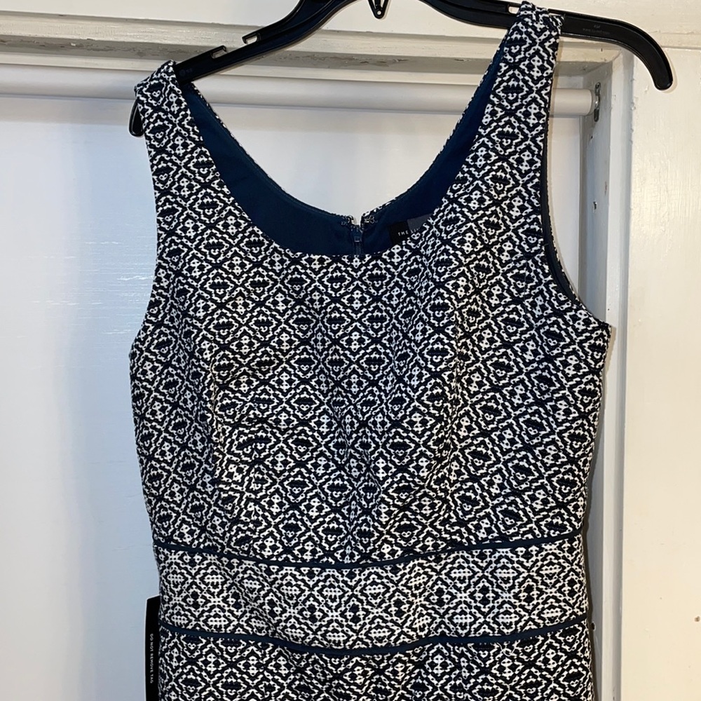 Size 8 NWT The Limited sheath dress